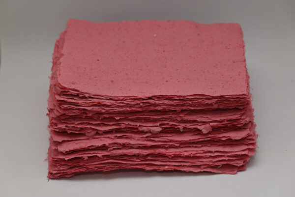 Handgeschöpftes Papier R